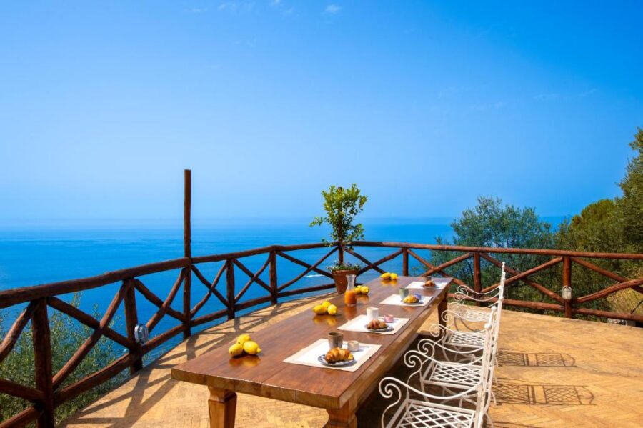 Panoramic terrace