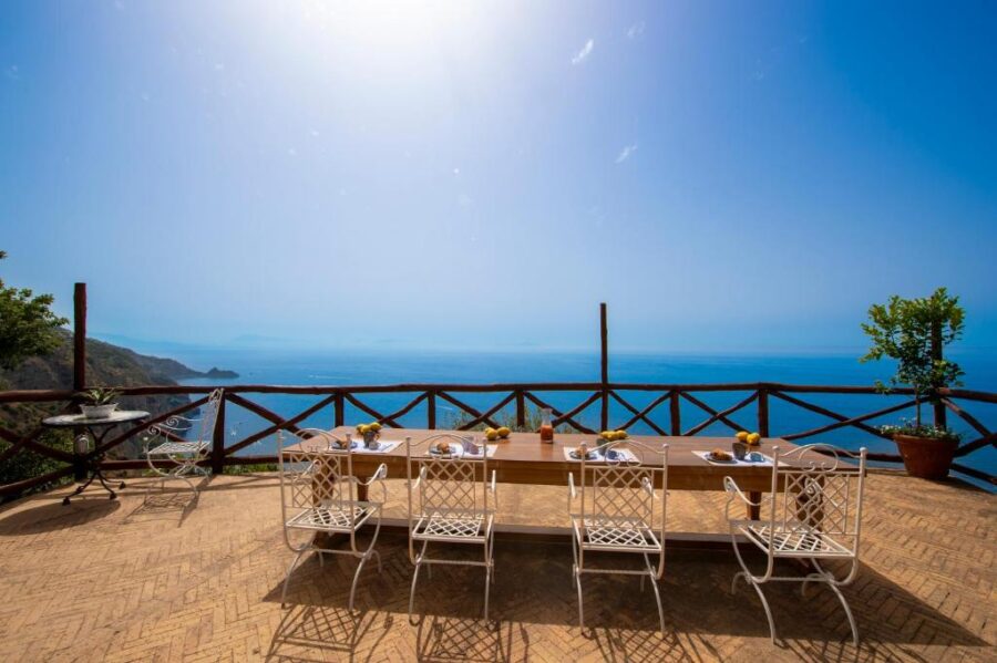 Panoramic terrace