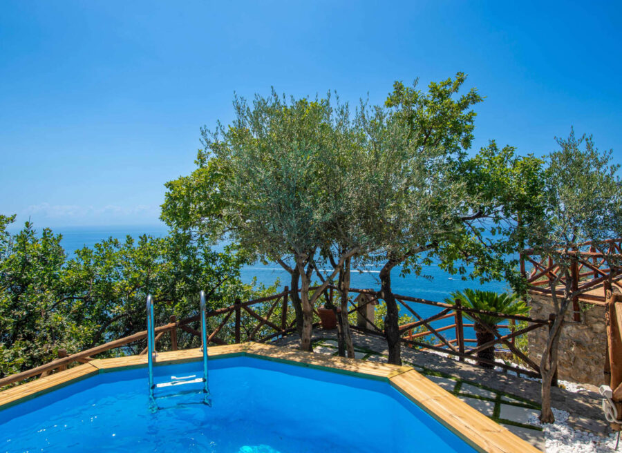 Heated swimming pool